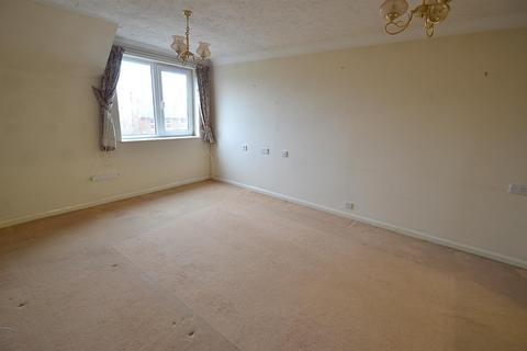 2 bedroom retirement property for sale, Bellbanks Road, Hailsham