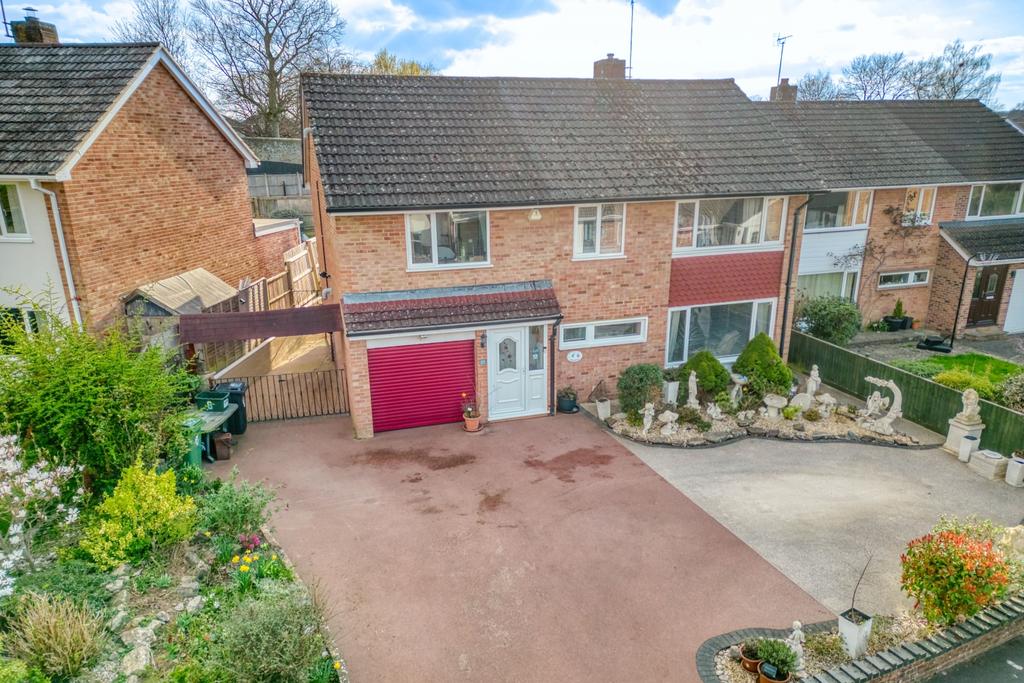Ewemove Taunton - Parkfield Crescent (1)