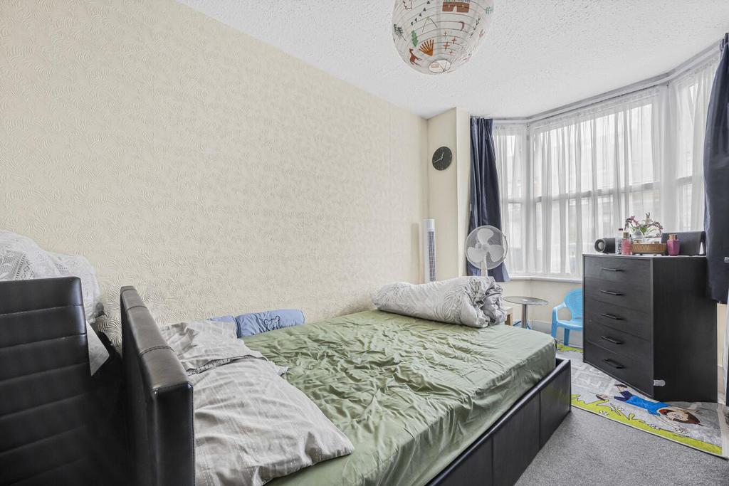 Flat 1 &amp; 2, 42 bedroom