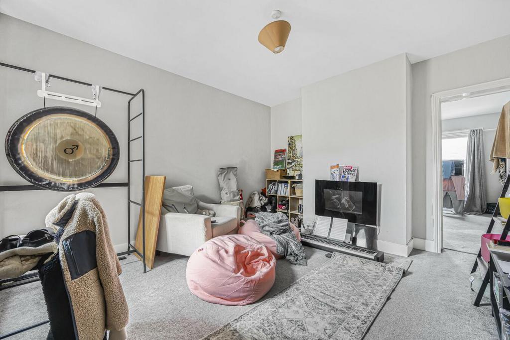 Flat 1 &amp; 2, 36 livingroom