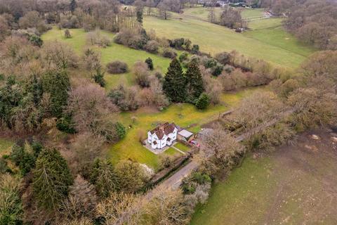 Hay Lane Cottage Hay Lane, Fulmer, Slough, SL3 6HJ