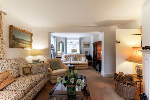 Hay Lane Cottage Hay Lane, Fulmer, Slough, SL3 6HJ