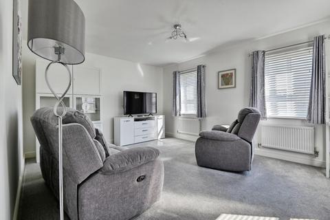 3 bedroom detached house for sale, Hutchinson Close, Tamworth