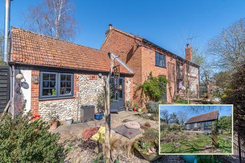 5 bedroom detached house for sale, Lynn Road, Sculthorpe, NR21