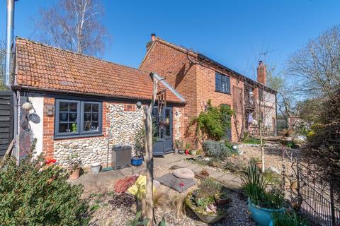 5 bedroom detached house for sale, Lynn Road, Sculthorpe, NR21