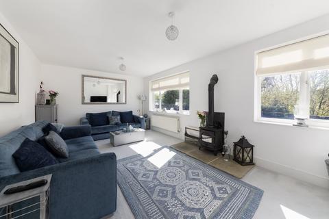 13 Cranbrook Drive, Kennington, Oxford, OX1 5RR