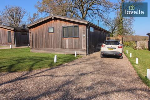 4 bedroom detached bungalow for sale, Kenwick Park, Louth LN11