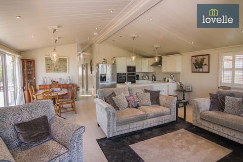 4 bedroom detached bungalow for sale, Kenwick Park, Louth LN11