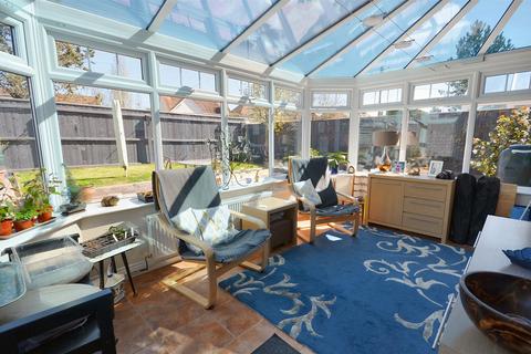 3 bedroom detached house for sale, Hine Close, Gillingham