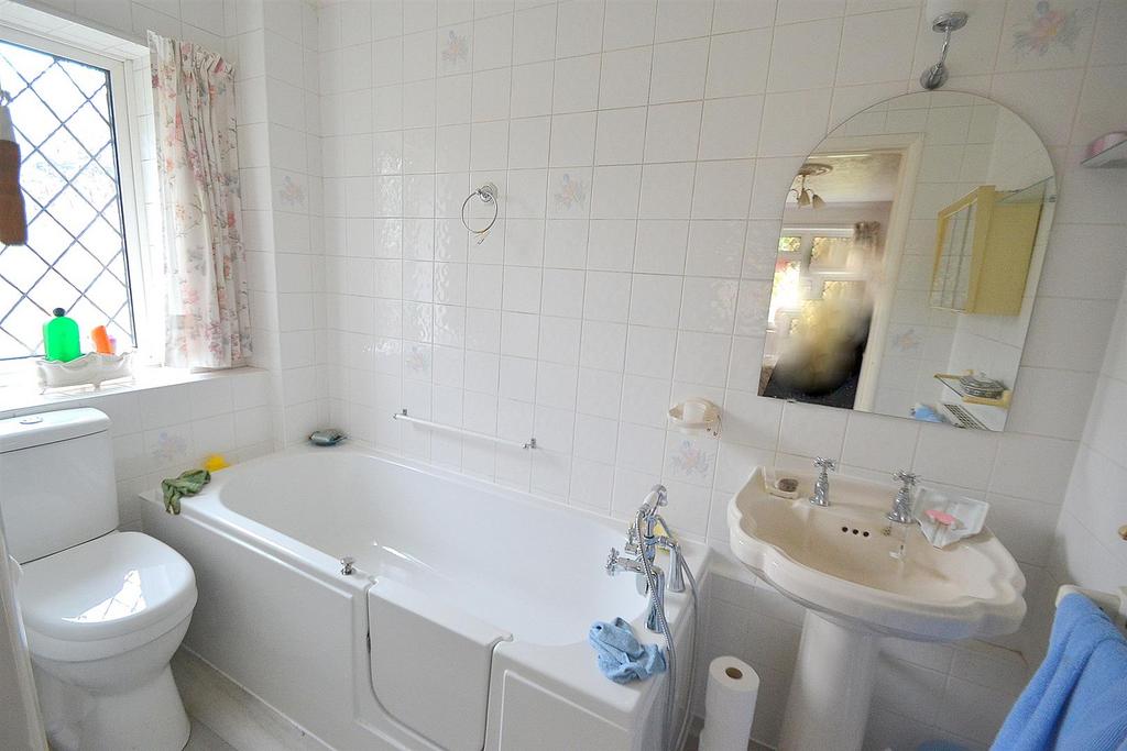 Treeensuite.jpg
