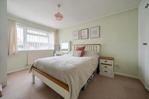 41 Derwent Road, Basingstoke, RG22 5JD
