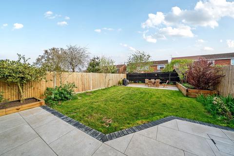 41 Derwent Road, Basingstoke, RG22 5JD