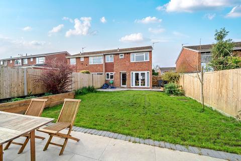 41 Derwent Road, Basingstoke, RG22 5JD