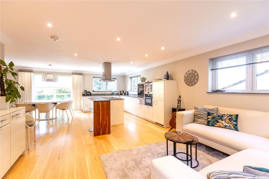 Open Plan Room