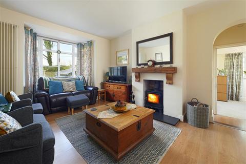4 bedroom detached house for sale, Eythorne Road, Shepherdswell