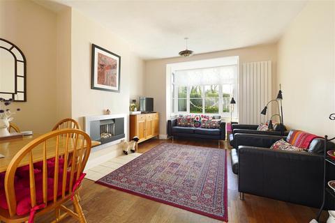 4 bedroom detached house for sale, Eythorne Road, Shepherdswell