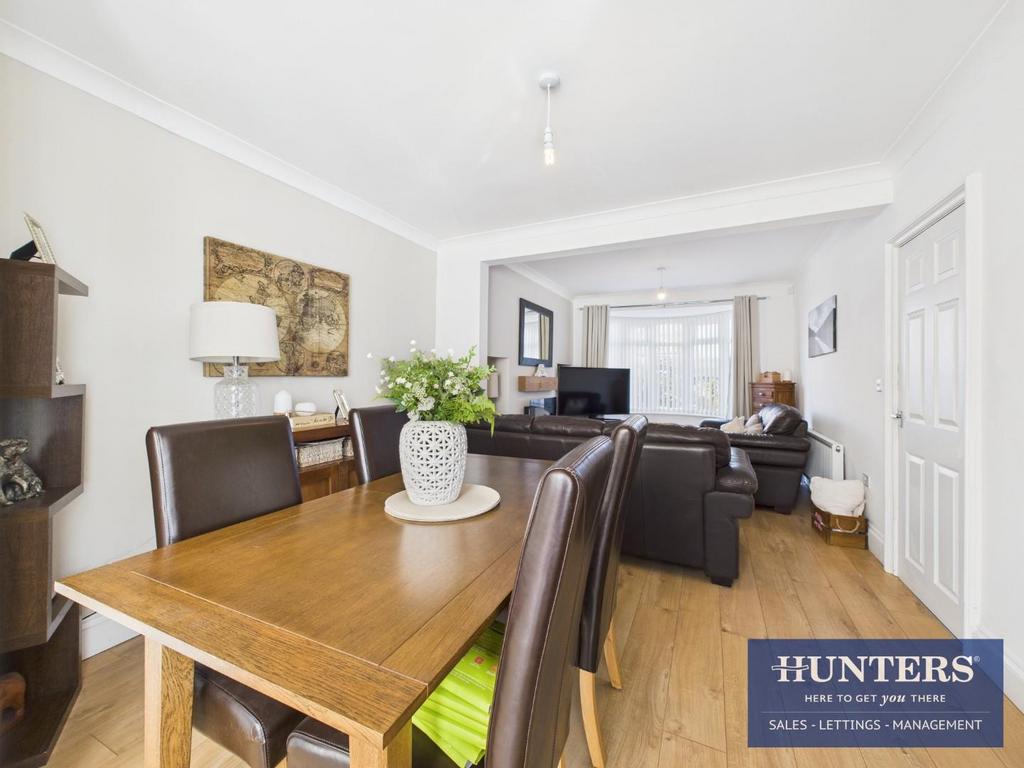 Living dining area
