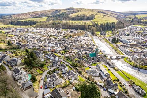 3 bedroom maisonette to rent, 14a Eskdaill Street, Langholm, DG13