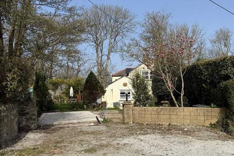 Tresamble Villa Pulla Cross, Truro, TR4 8RZ