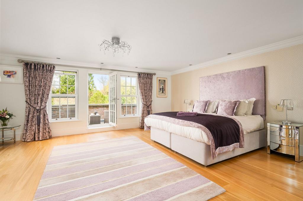 Principal Bedroom Suite