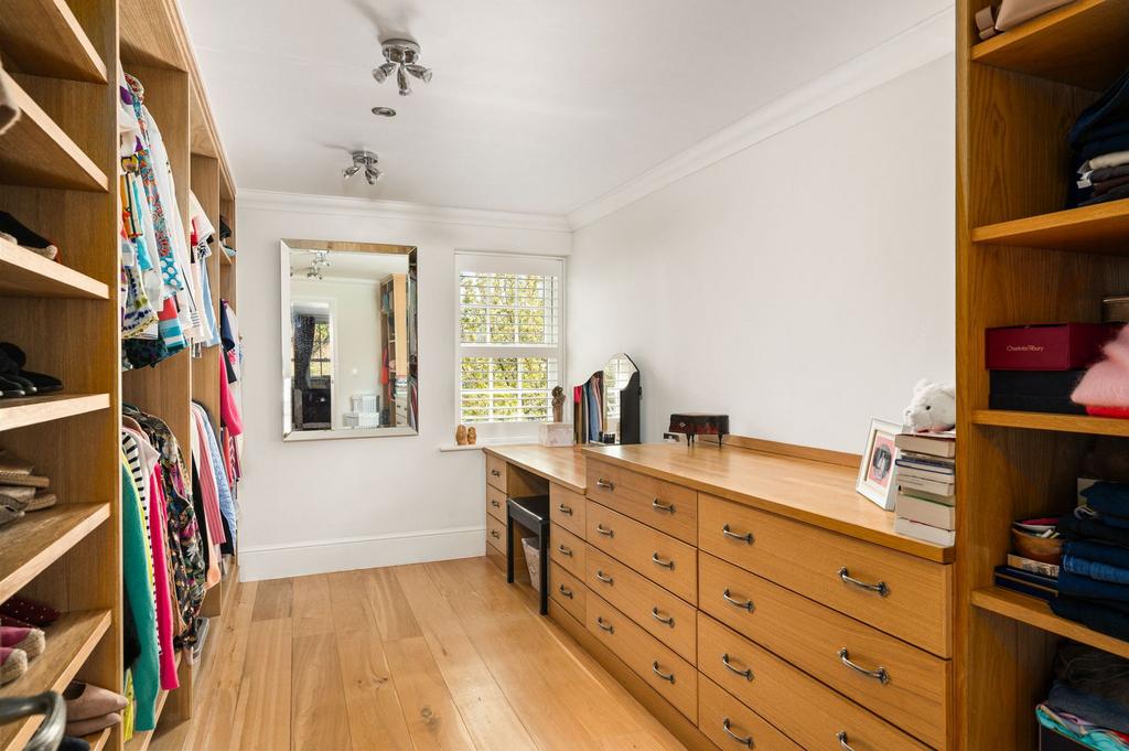 Principal Bedroom Dressing Room 2
