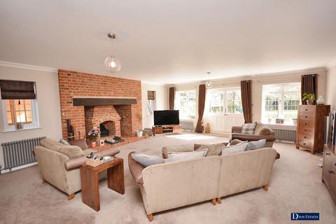 5 bedroom detached house for sale, Nelmes Road, Emerson Park, Hornchurch