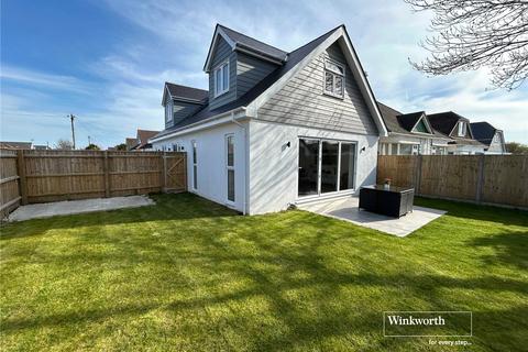 3 bedroom bungalow for sale, Lingwood Avenue, Mudeford, Christchurch, BH23