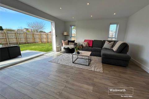 3 bedroom bungalow for sale, Lingwood Avenue, Mudeford, Christchurch, BH23