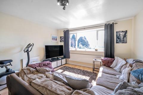 1 bedroom flat for sale, Swinnow Lane, Leeds, West Yorkshire, LS13