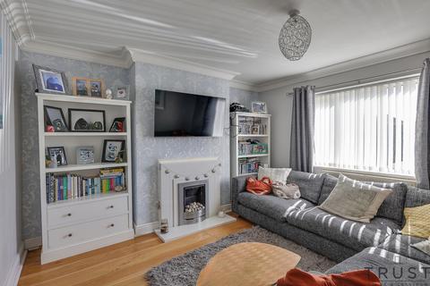 undefined, Eastleigh Drive, Tingley, WF3