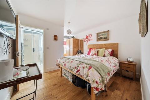 4 bedroom mobile home for sale, Port Werburgh Vicarage Lane, Hoo, Rochester