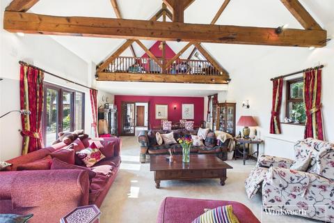 4 bedroom barn conversion for sale, Playhatch, Reading, United Kingdom, RG4