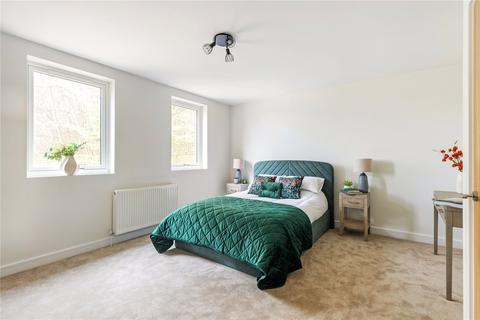 4 bedroom semi-detached house for sale, Quail Gardens, Selsdon, Croydon, CR2