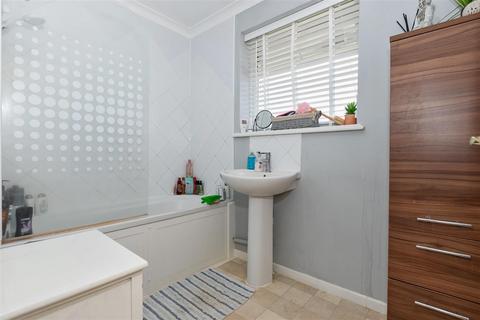 3 bedroom detached house for sale, Raleigh Crescent, Goring-by-Sea, Worthing