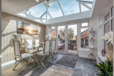 4 bedroom semi-detached house for sale, Berry Maud Lane, Shirley, B90