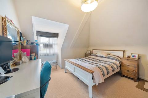 1 bedroom apartment for sale, Arden Close, Twickenham