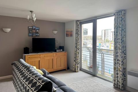 2 bedroom flat for sale, Pierhead View, Penarth Marina