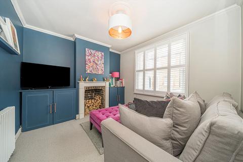 2 bedroom terraced house to rent, Hamilton Road, Twickenham TW2
