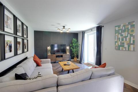 4 bedroom detached house for sale, Kingscroft Drive, Welton