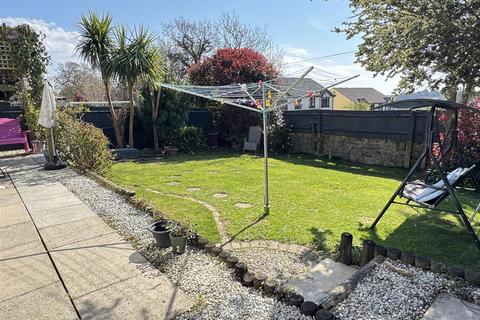 133 Retallick Meadows, St Austell, PL25 3BZ