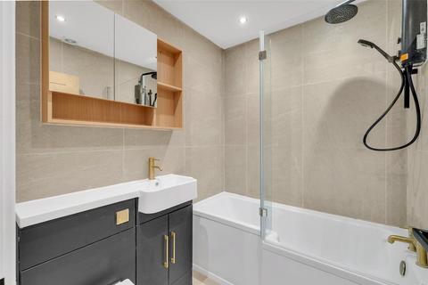 65 Doveney Close, Orpington, BR5 3WE
