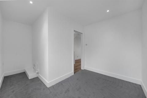 65 Doveney Close, Orpington, BR5 3WE