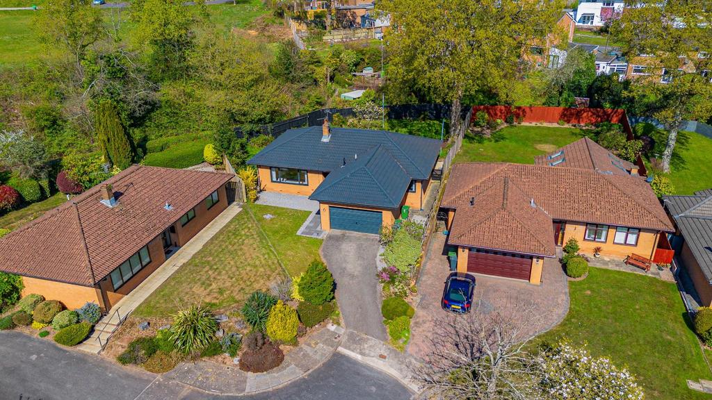 Clos Coed-Y-Dafarn Drone-1.jpg