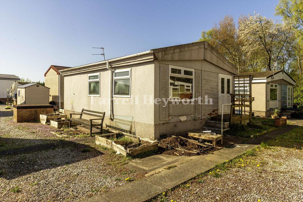 External view 2