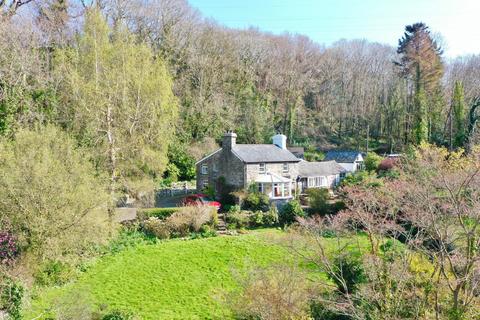 3 bedroom detached house for sale, Maenan