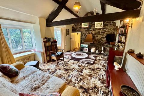 3 bedroom detached house for sale, Maenan