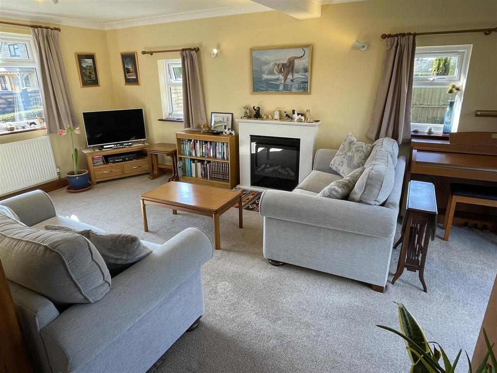 Sitting Room.JPG