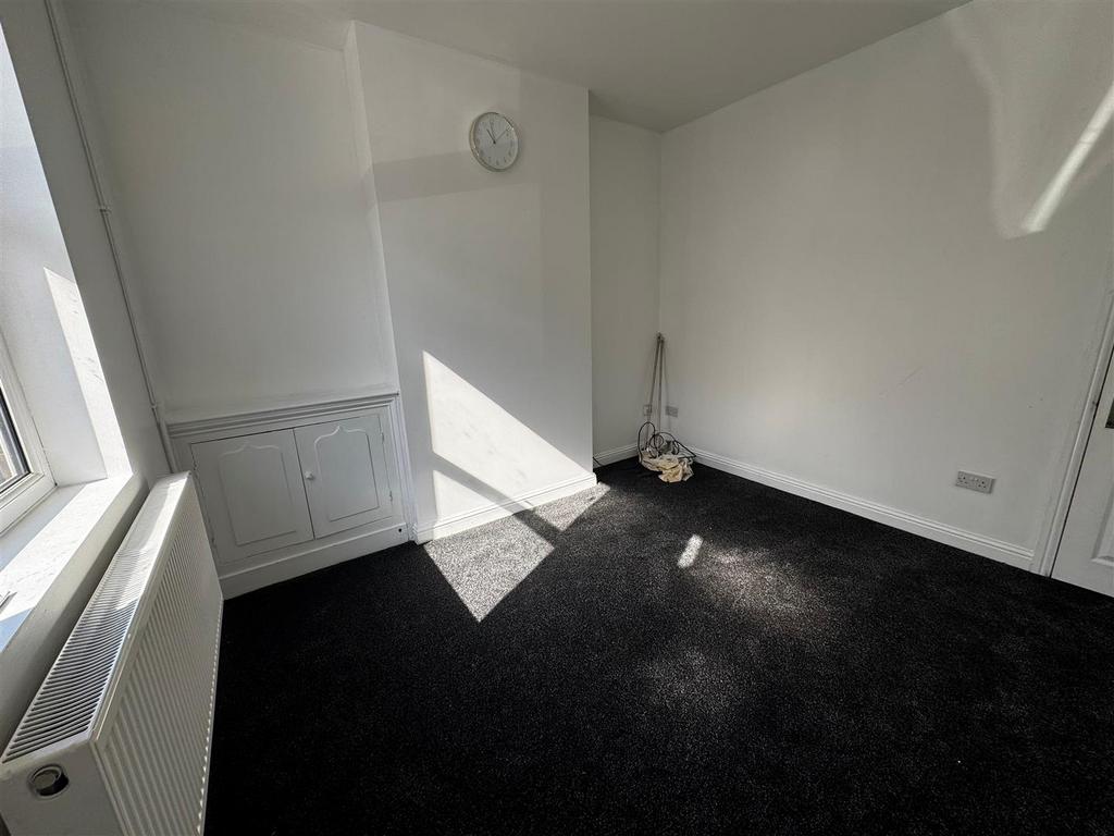 Front living room 2.jpg