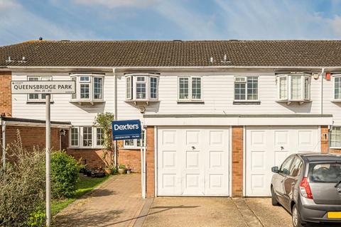 22 Queensbridge Park, Isleworth, TW7 7NB