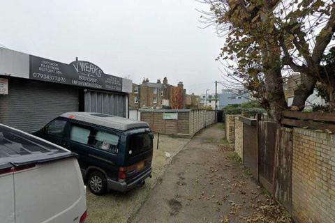 Garage to rent, Addington Place, Ramsgate CT11